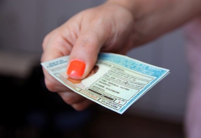 Portugal assina decreto que reconhece CNH brasileira e facilita dirigir e trabalhar no país