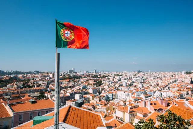 Portugal debate leis para favorecer brasileiros e reforçar integração