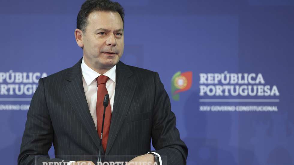 Governo de Portugal quer exigir trabalho social de beneficiários de nova prestação única?